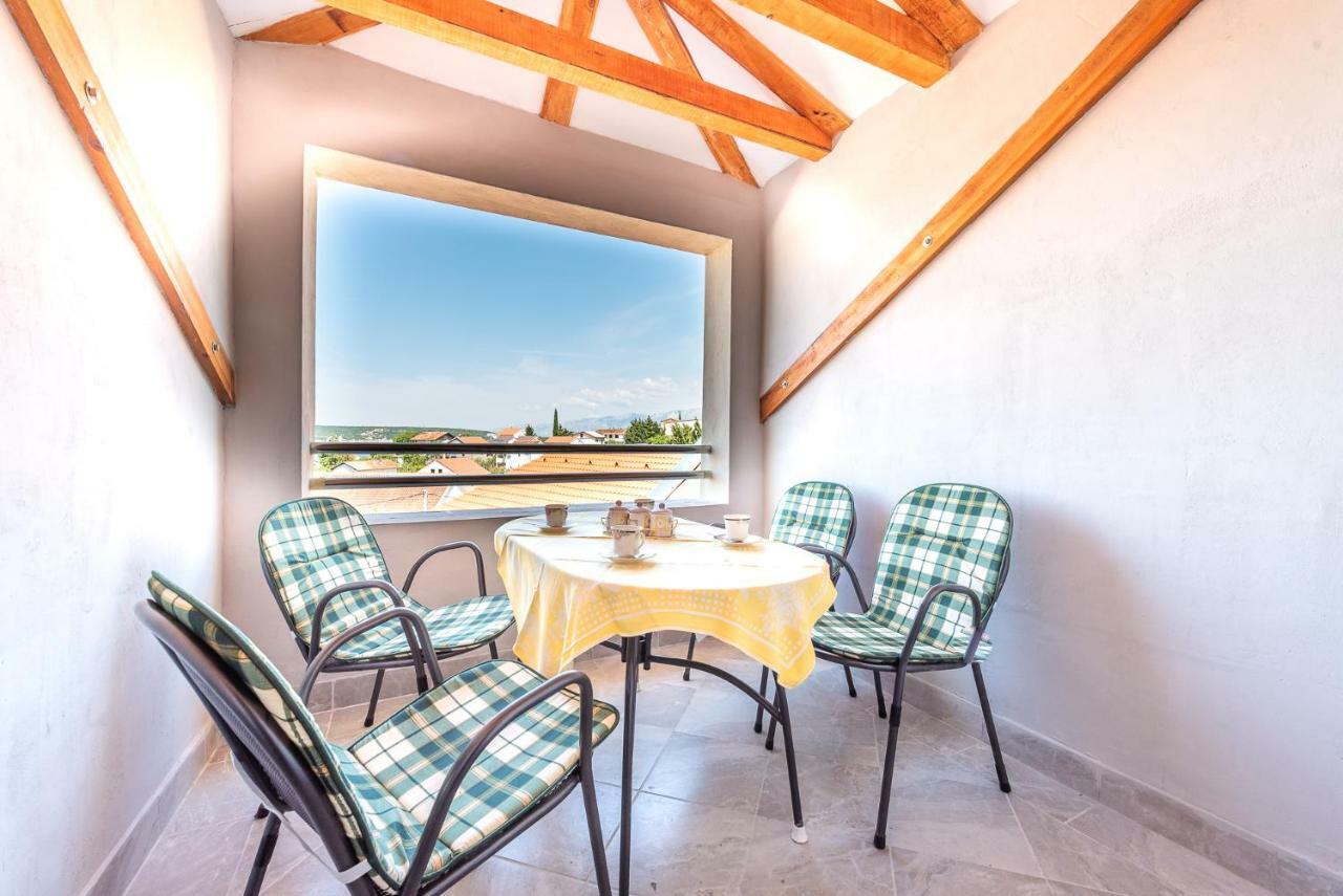 Kiwi Apartments Gornji Karin Kültér fotó