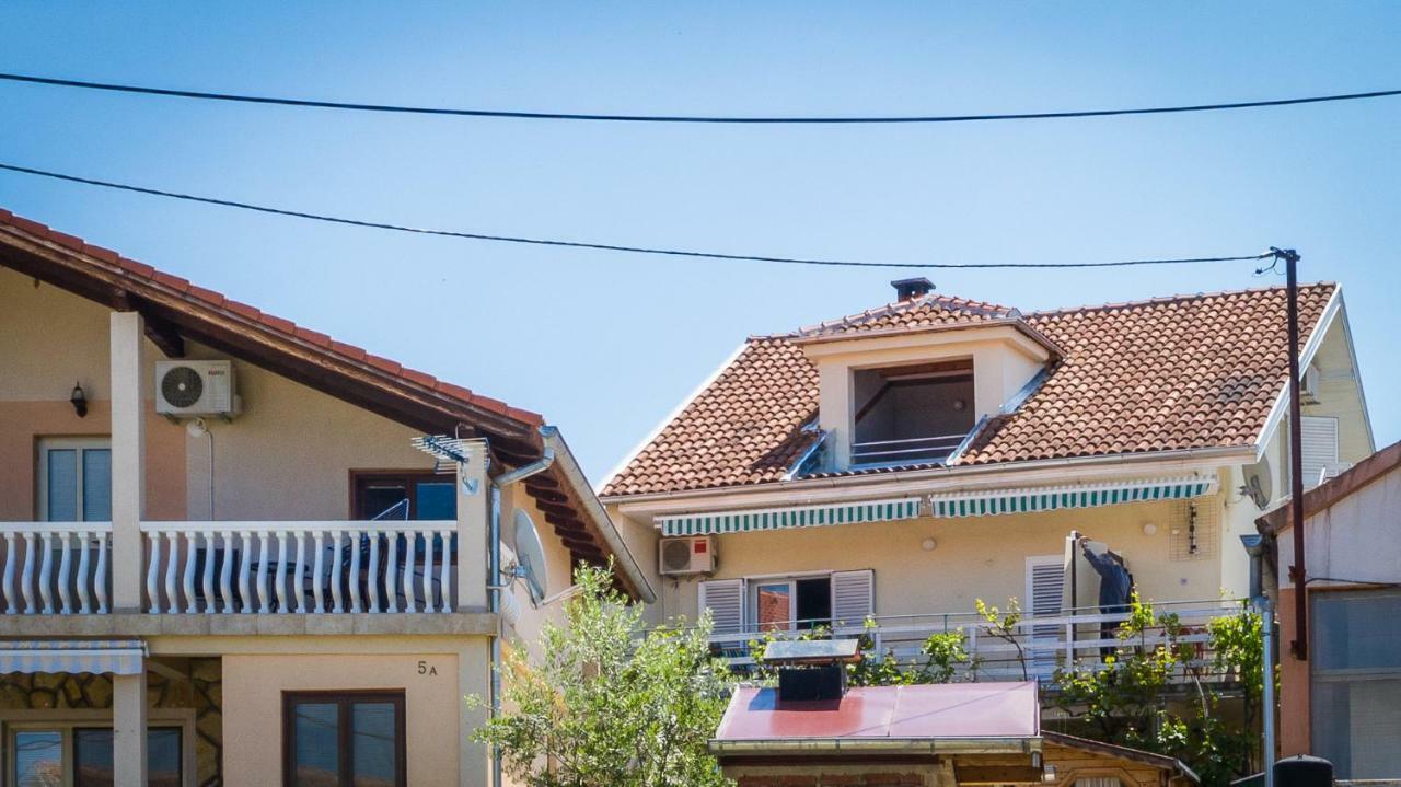 Kiwi Apartments Gornji Karin Kültér fotó