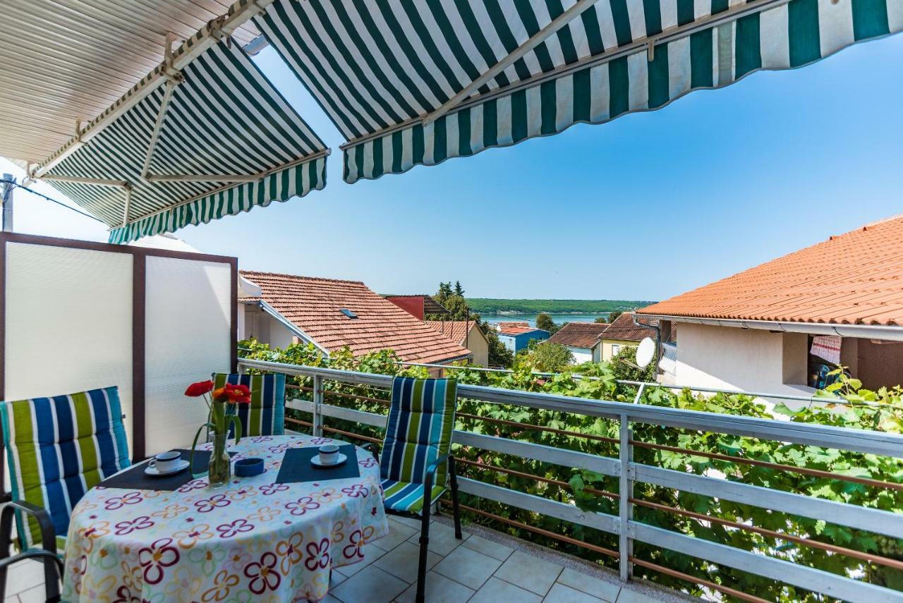 Kiwi Apartments Gornji Karin Kültér fotó