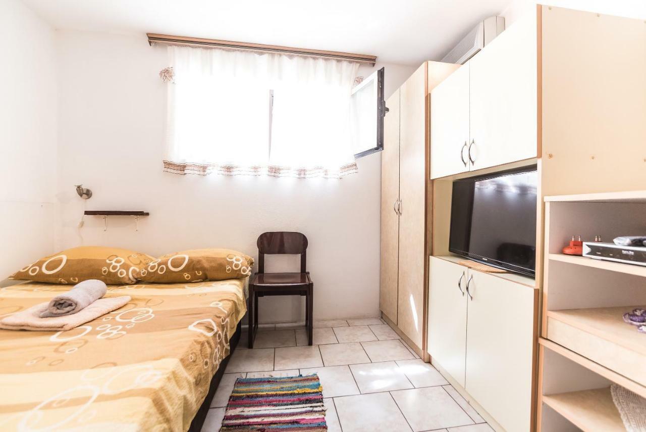 Kiwi Apartments Gornji Karin Kültér fotó