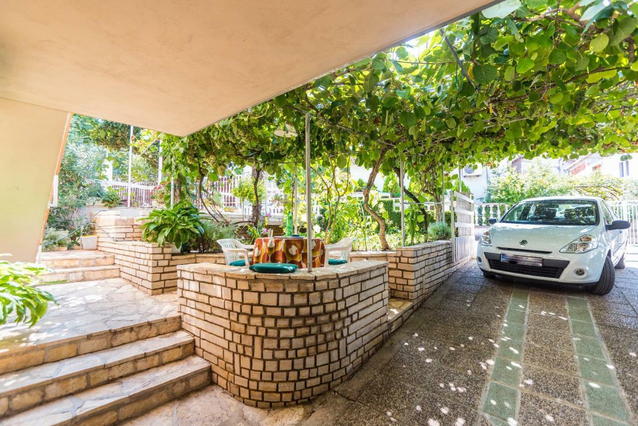 Kiwi Apartments Gornji Karin Kültér fotó