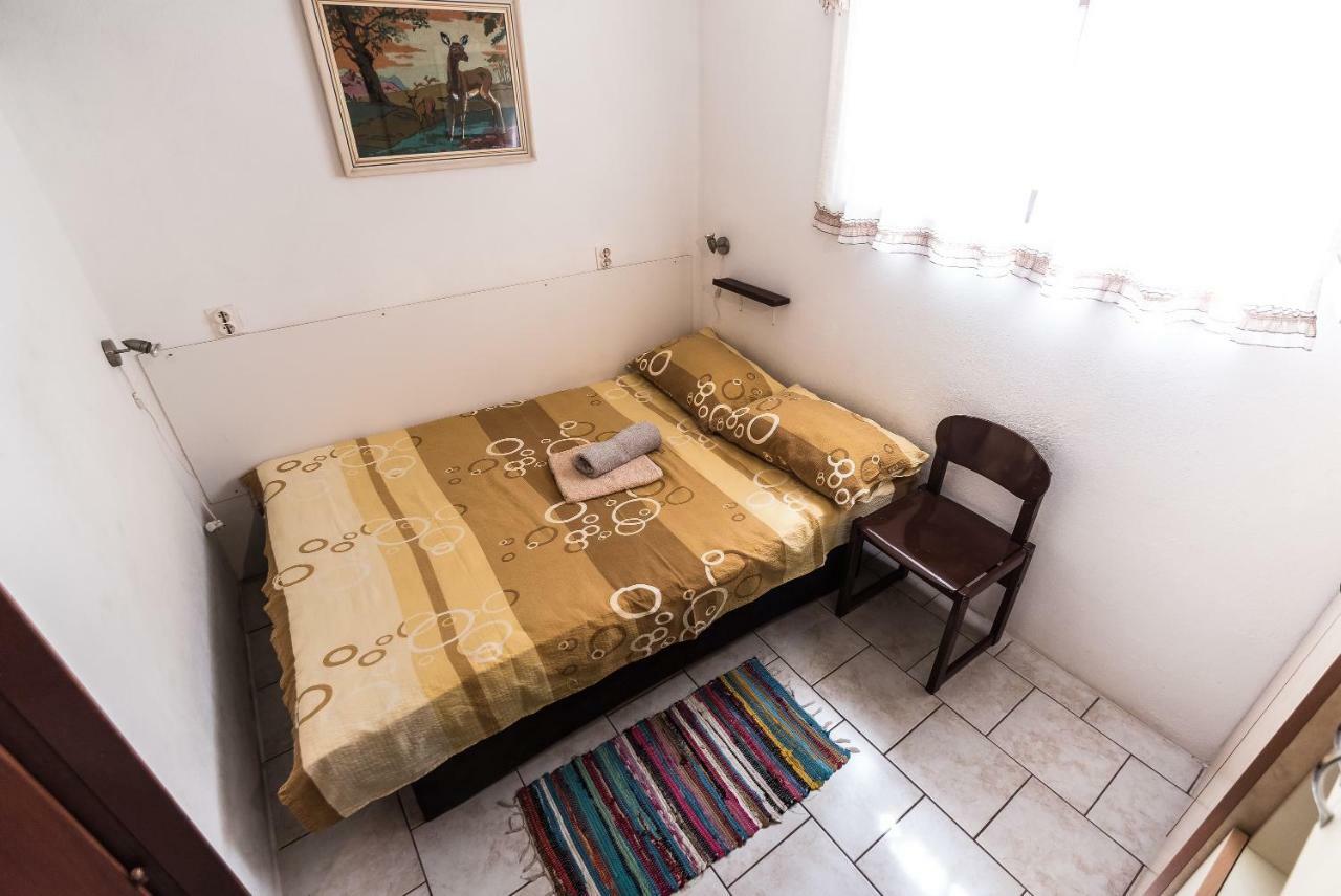 Kiwi Apartments Gornji Karin Kültér fotó